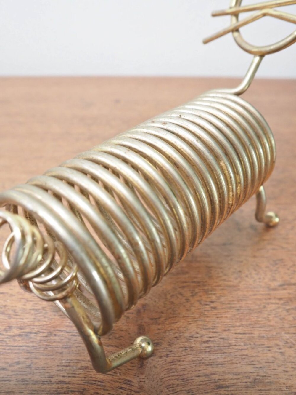 Vtg Brass Spiral Cat - Brass Spring Letter Holder - Desk Organizer - Picture 9 of 9